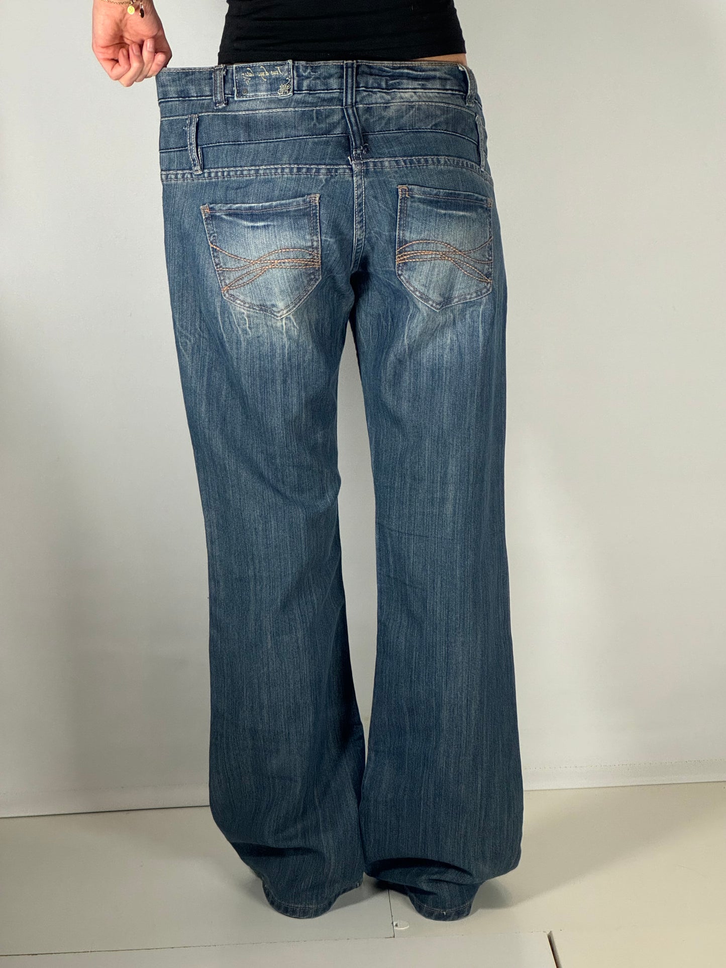 Lågmidjade jeans stl: M