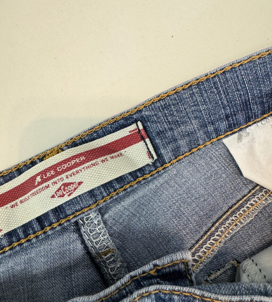 Lågmidjade jeans–stl: M