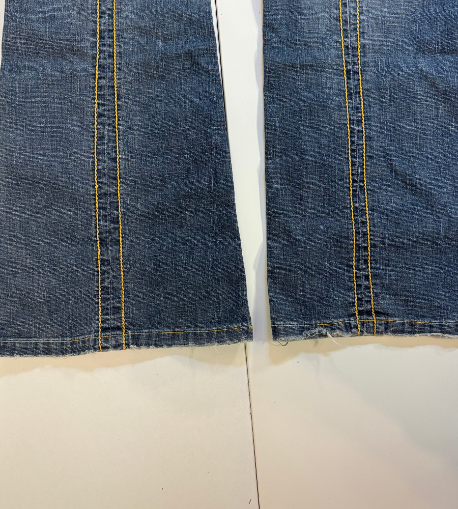 Lågmidjade jeans–stl: M