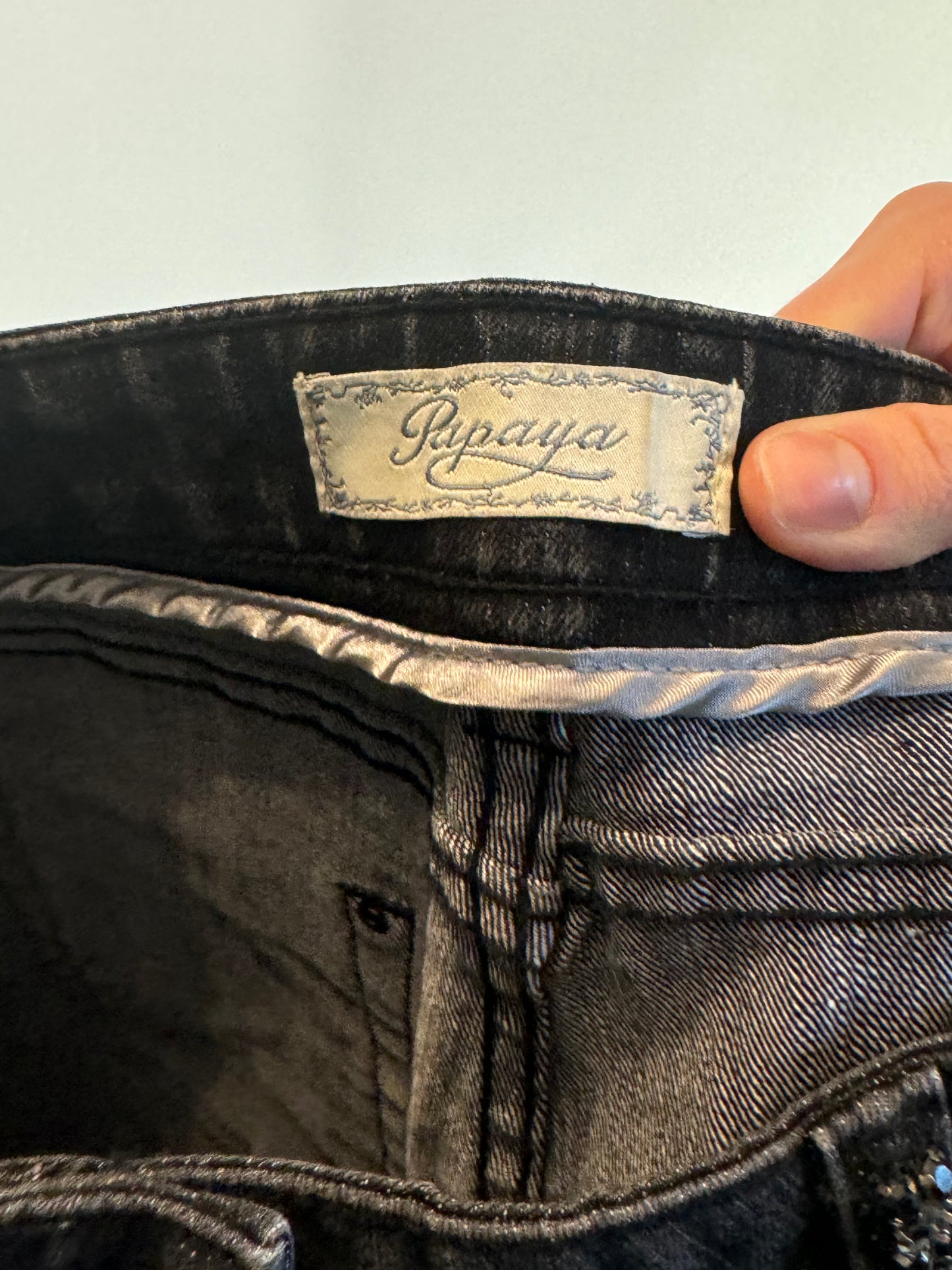 Utsvängda jeans stl: S