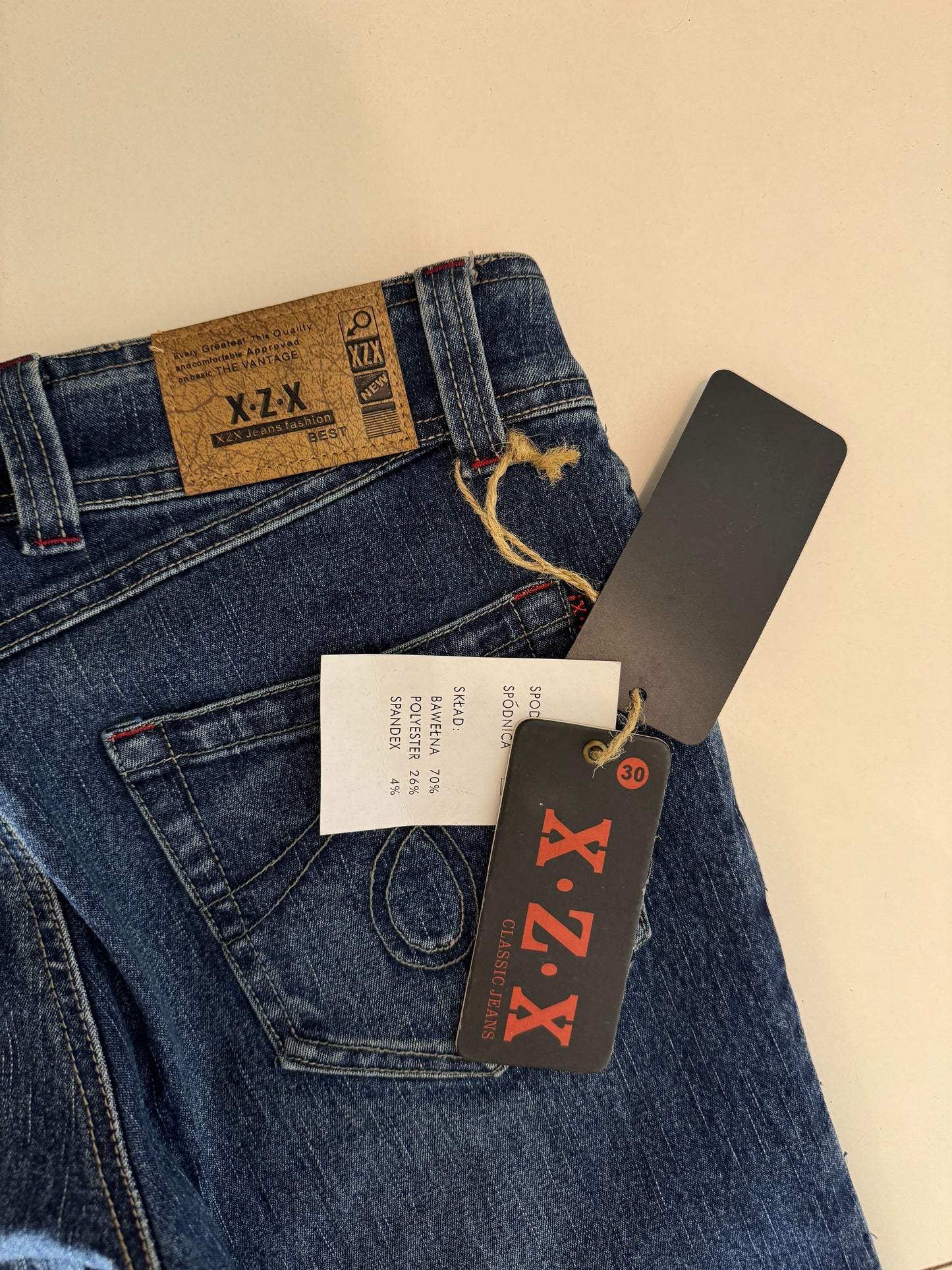 Utsvängda jeans–stl: S