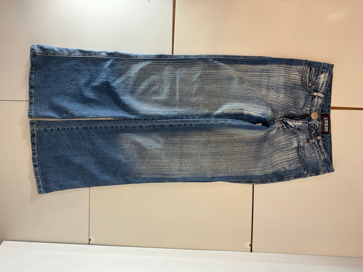 Utsvängda jeans–stl: XS