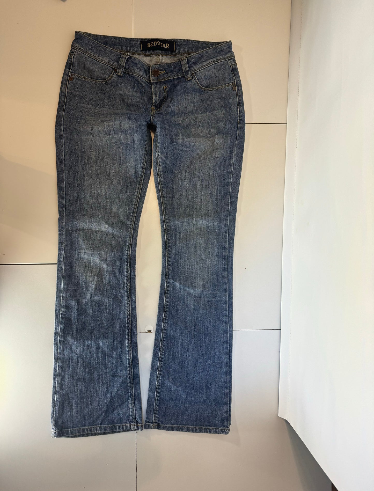 Lågmidjade jeans–stl: M