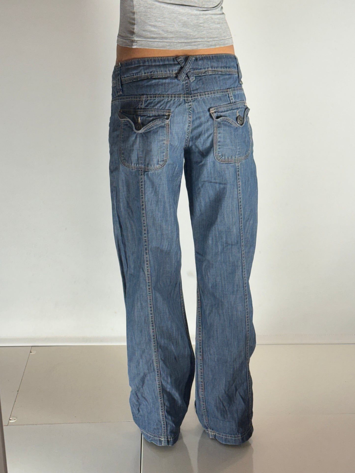 Lågmidjade jeans–stl: S