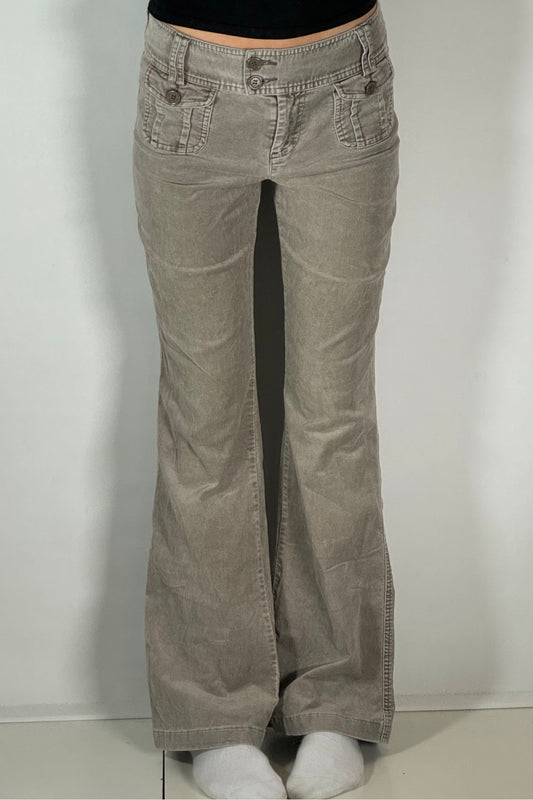 Utsvängda byxor stl: XS