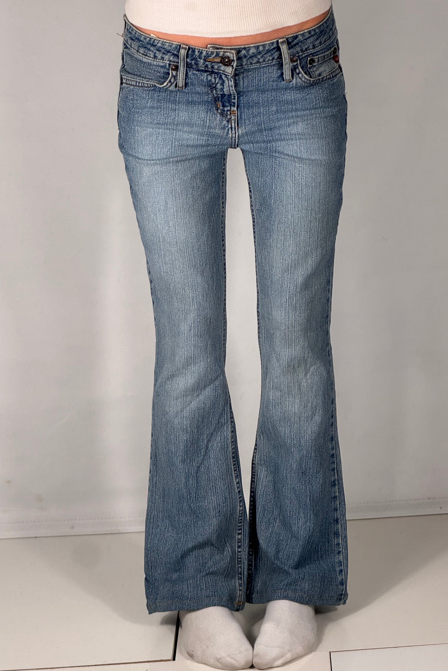 Utsvingte jeans str: XS/S