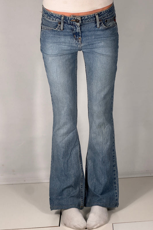 Utsvingte jeans str: XS/S
