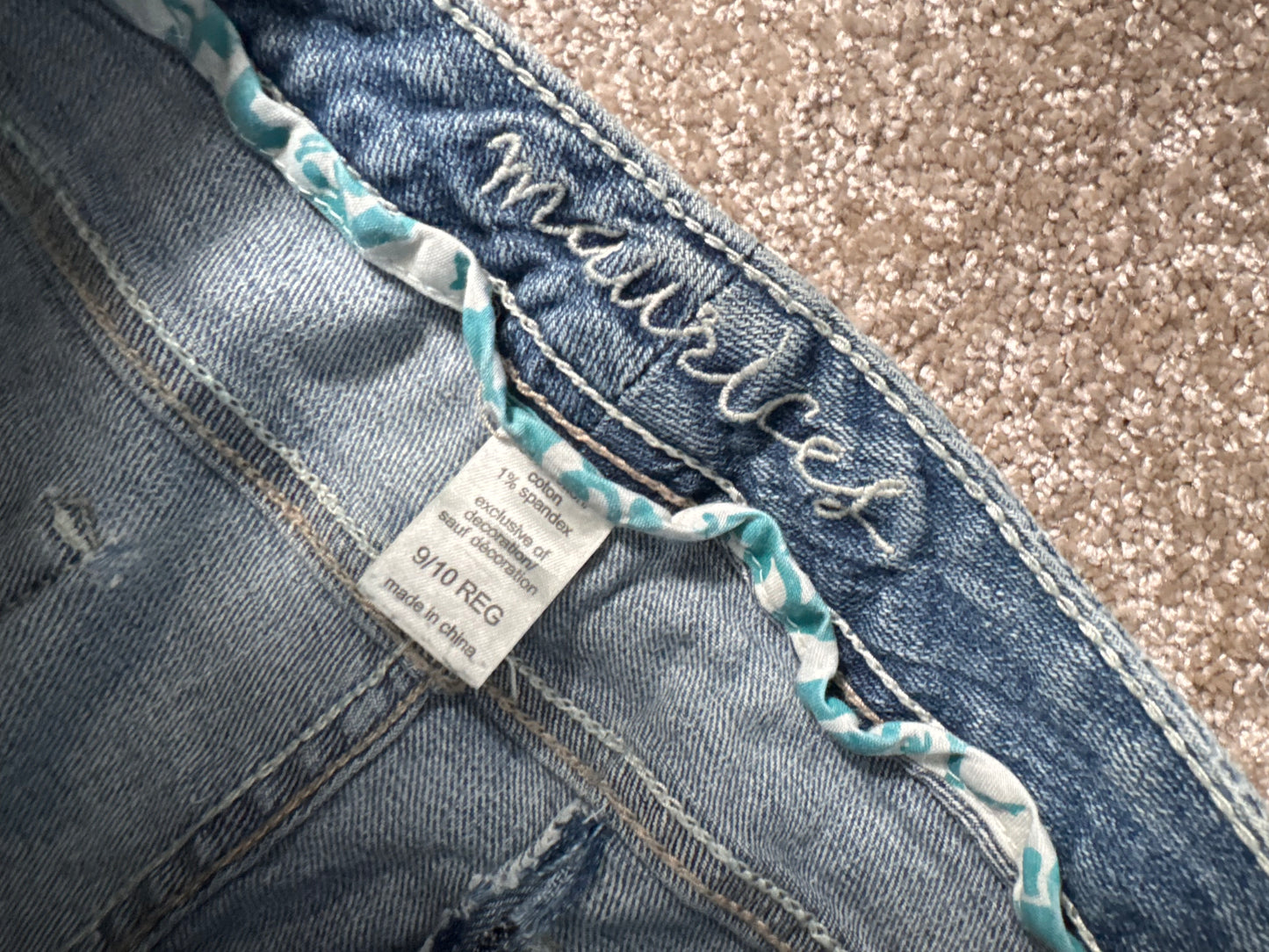 Utsvängda jeans stl: M