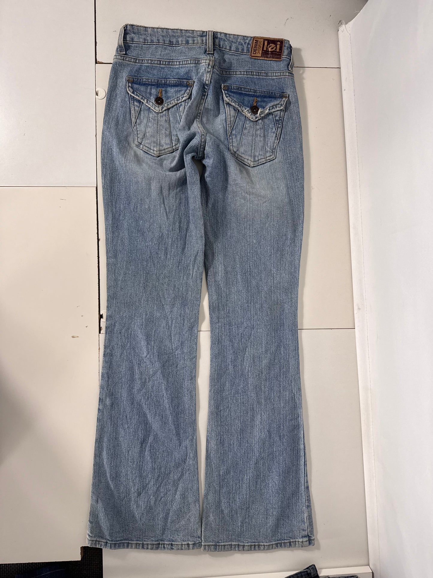 Utsvängda jeans stl: XS
