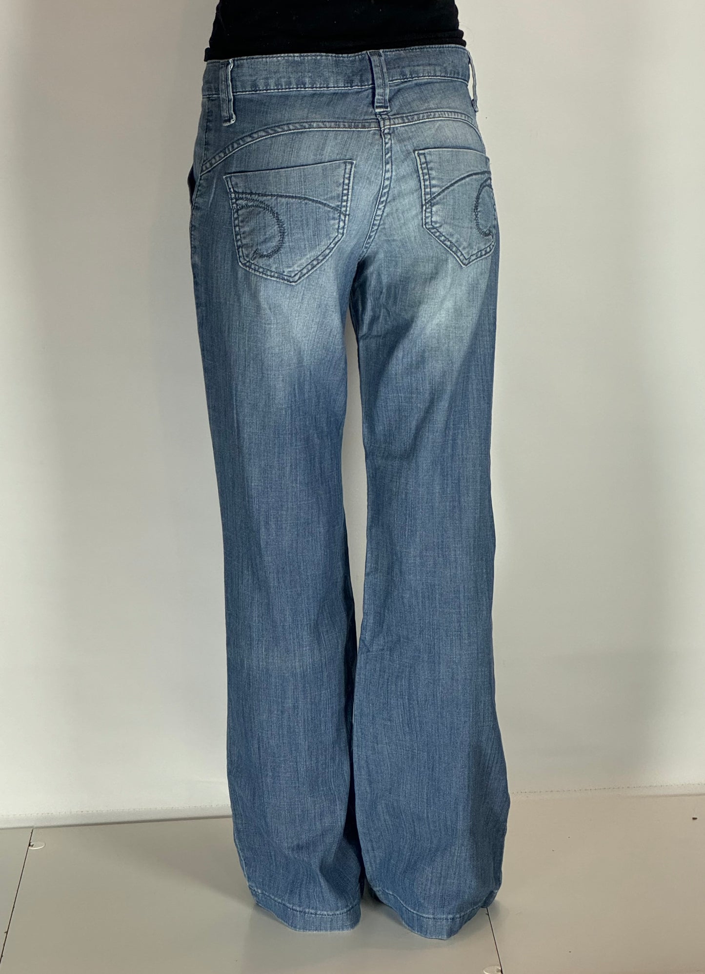Lågmidjade jeans stl: M