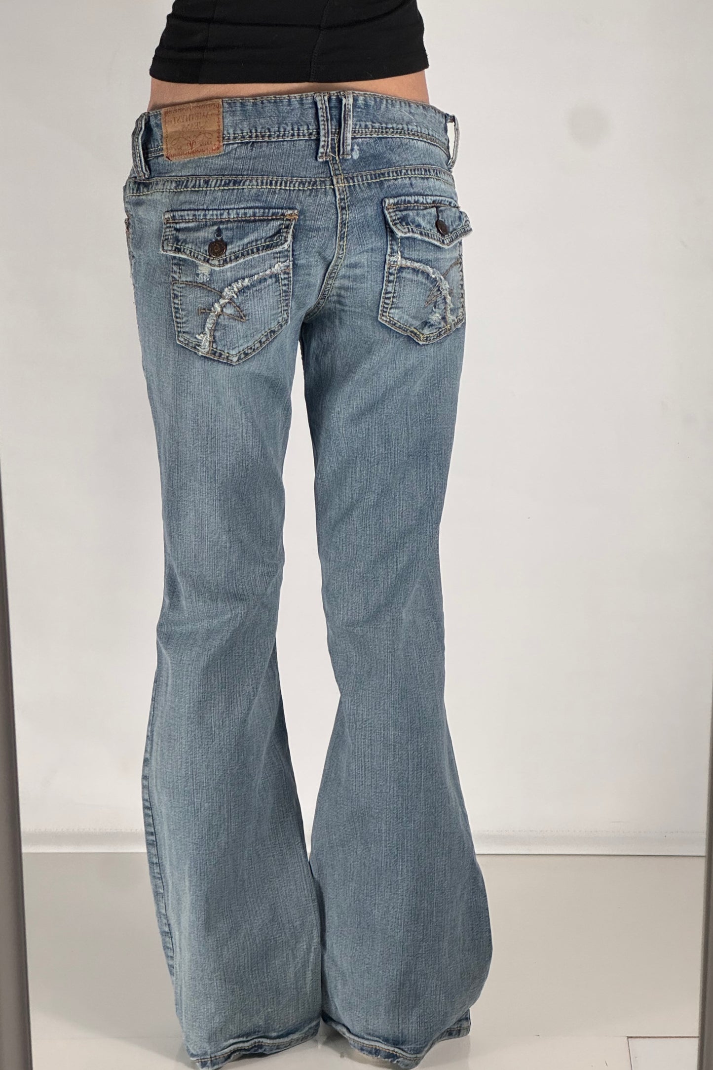 Lågmidjade jeans stl: M