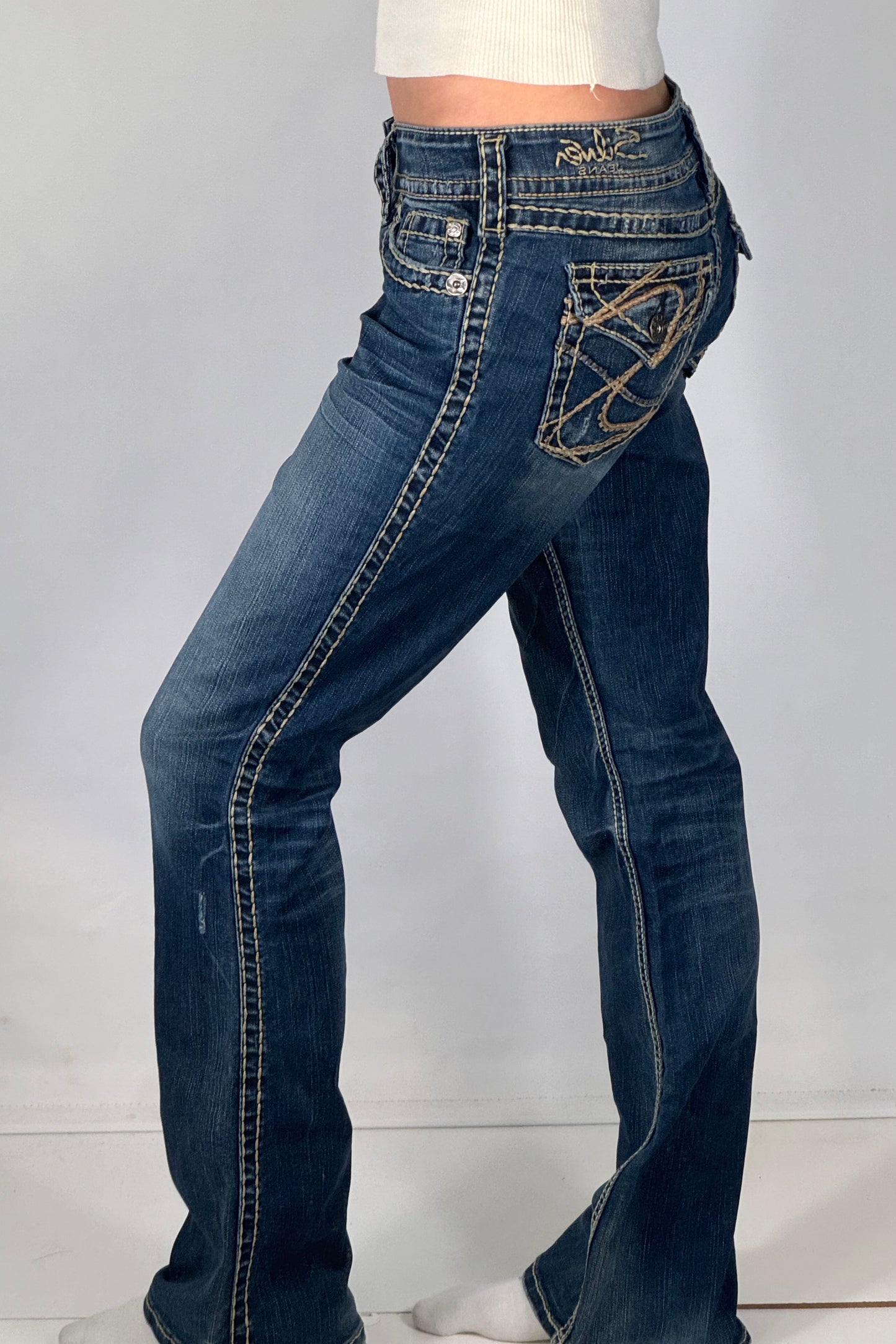 Utsvängda jeans stl: S