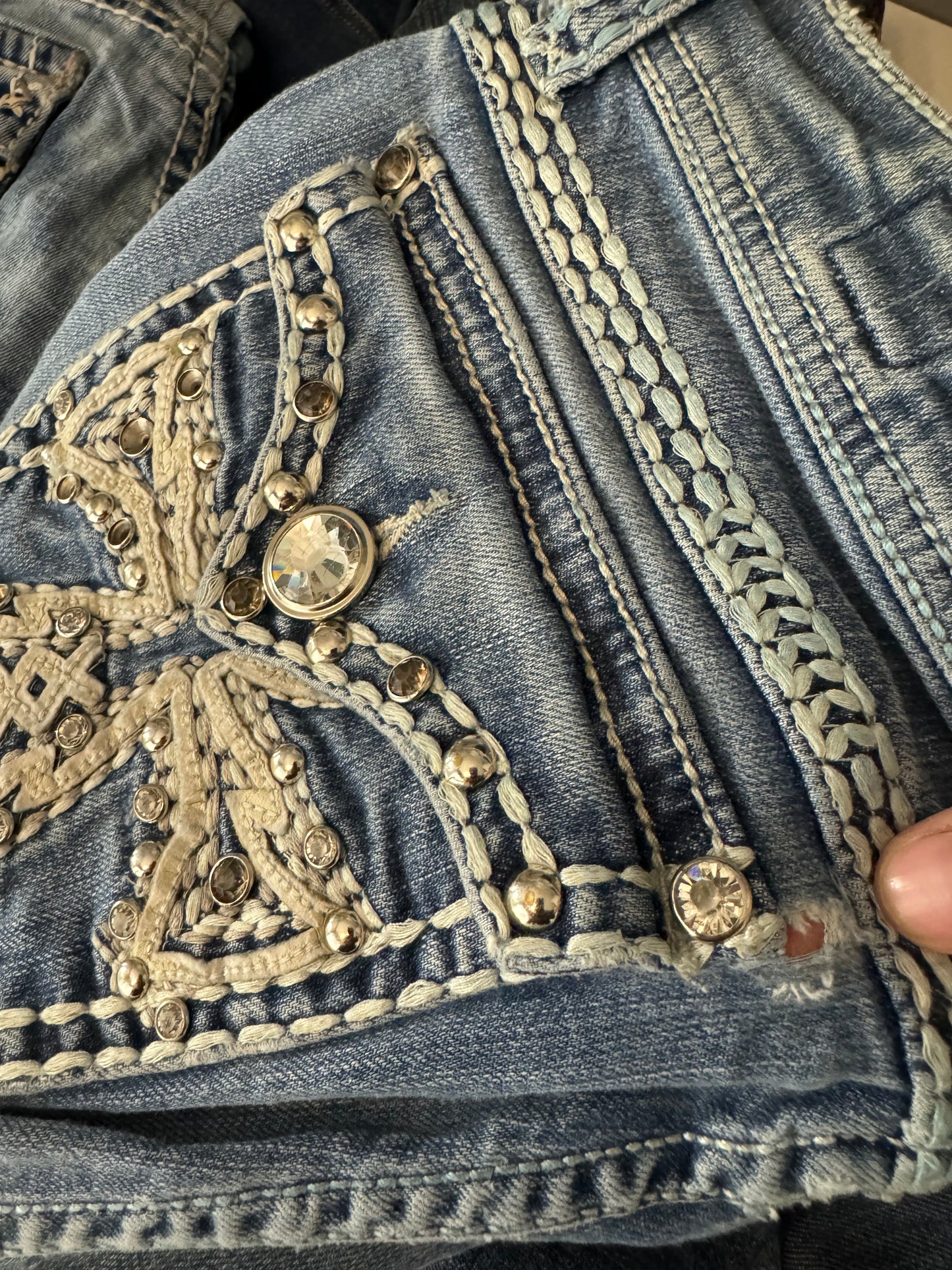 Utsvängda jeans stl: M