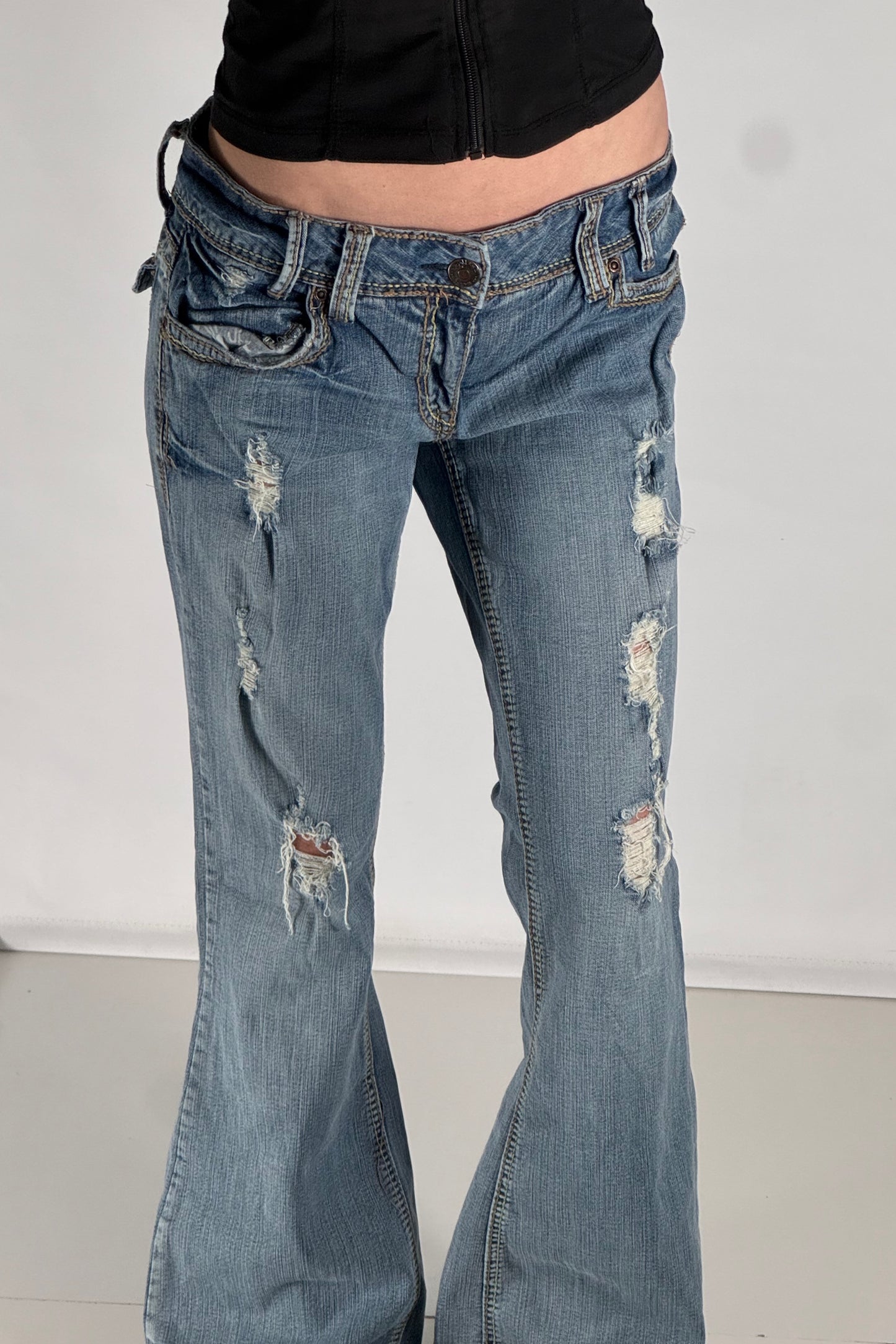 Lågmidjade jeans stl: M