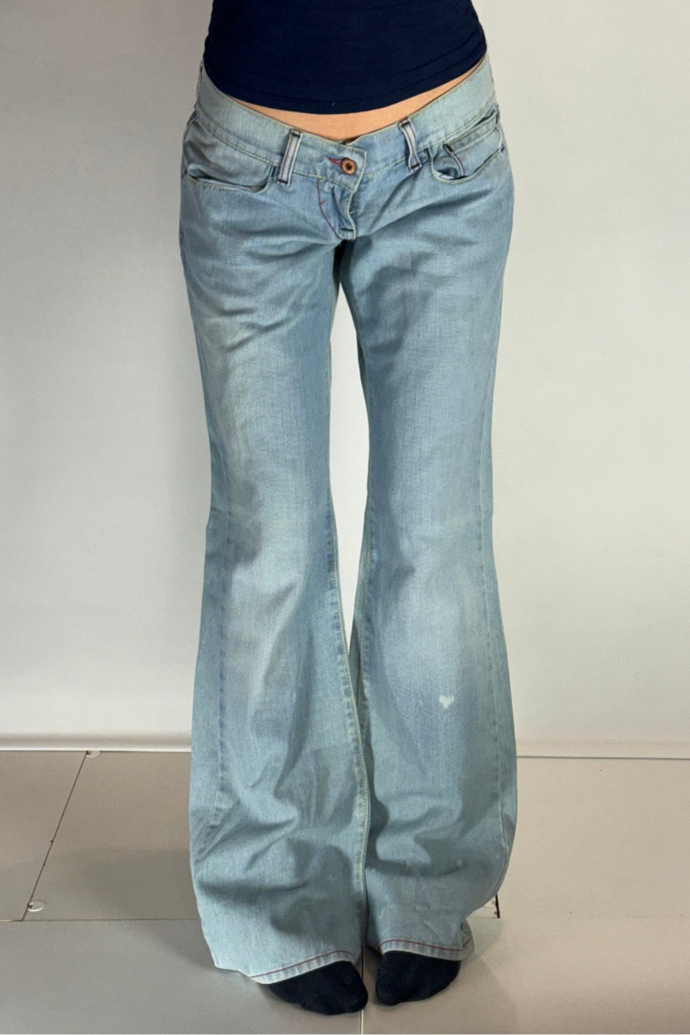 Lågmidjade jeans–stl: L