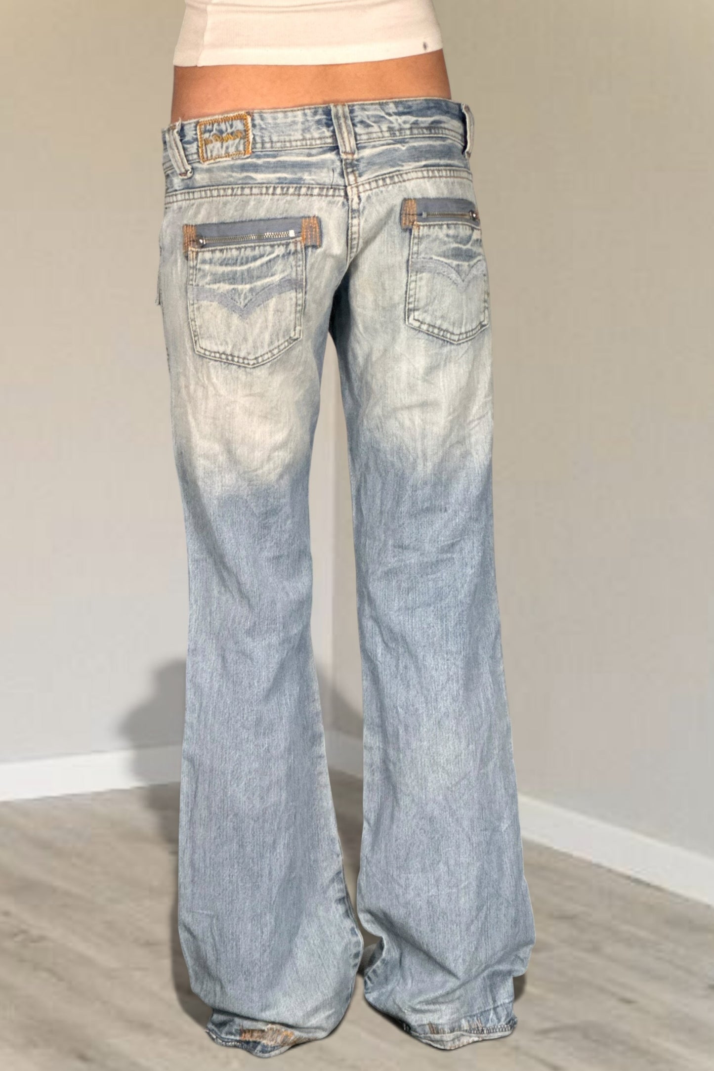 Lågmidjade jeans stl: (kopia 47)