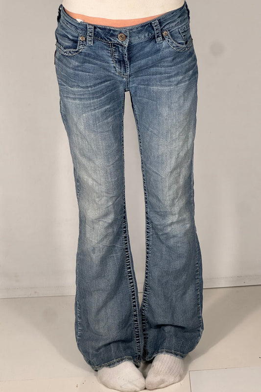 Lågmidjade jeans stl: M