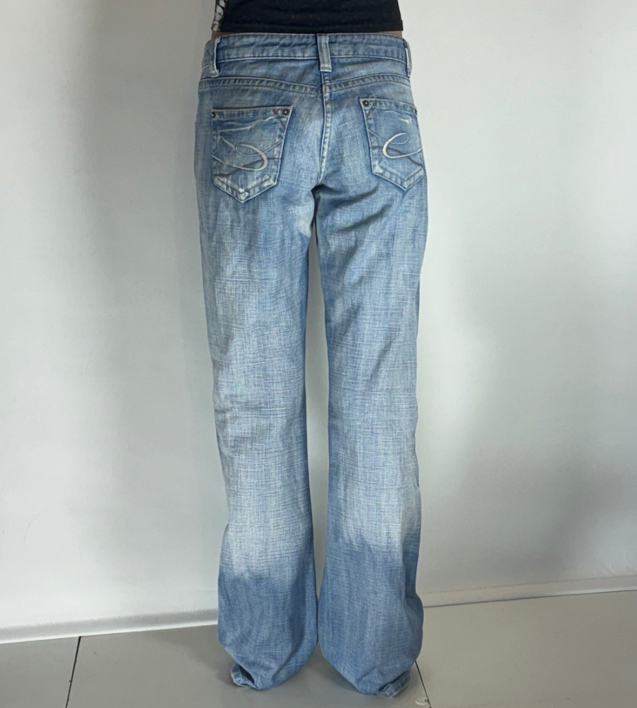 Lågmidjade jeans–stl: S