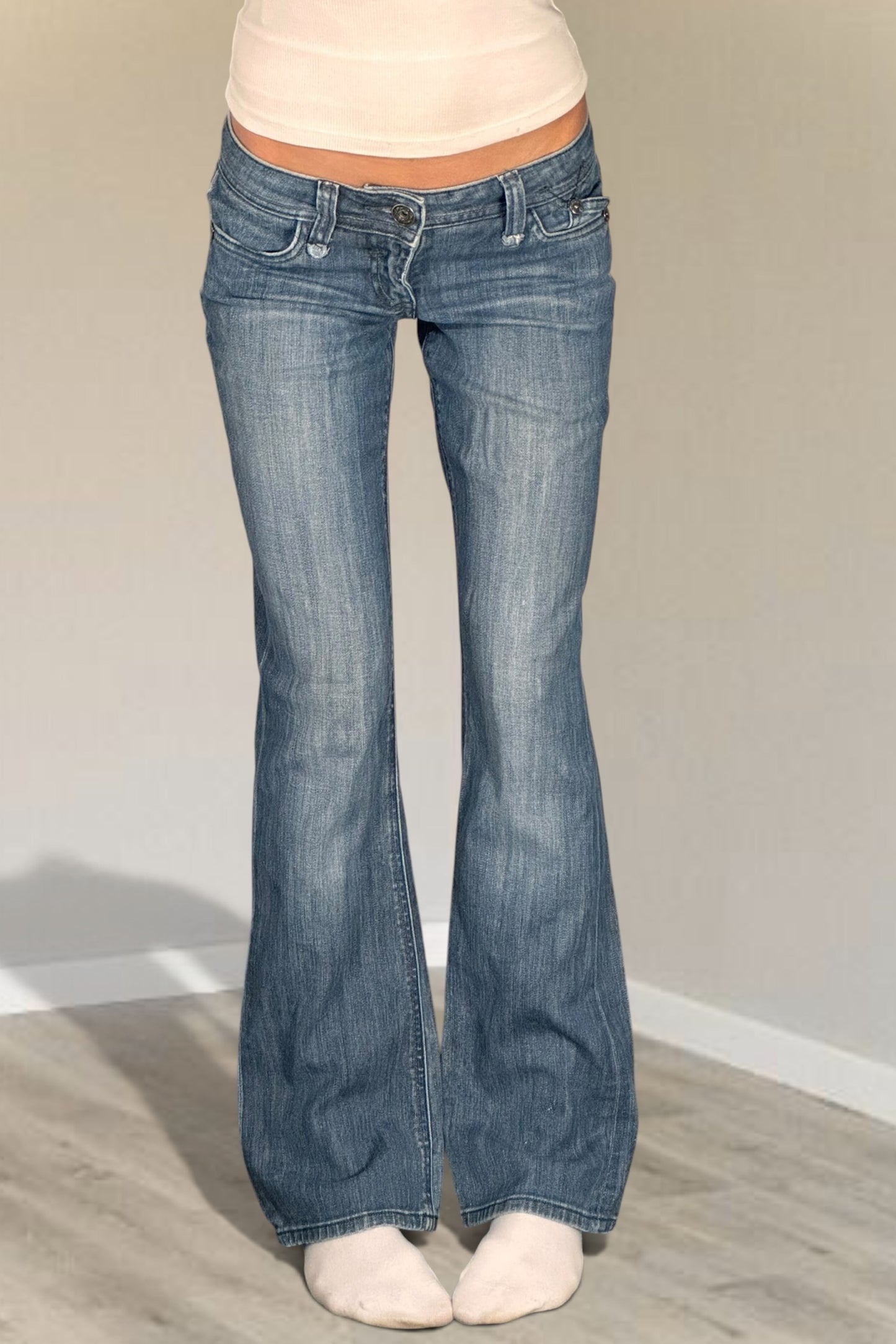 Lågmidjade jeans stl: (kopia 175)