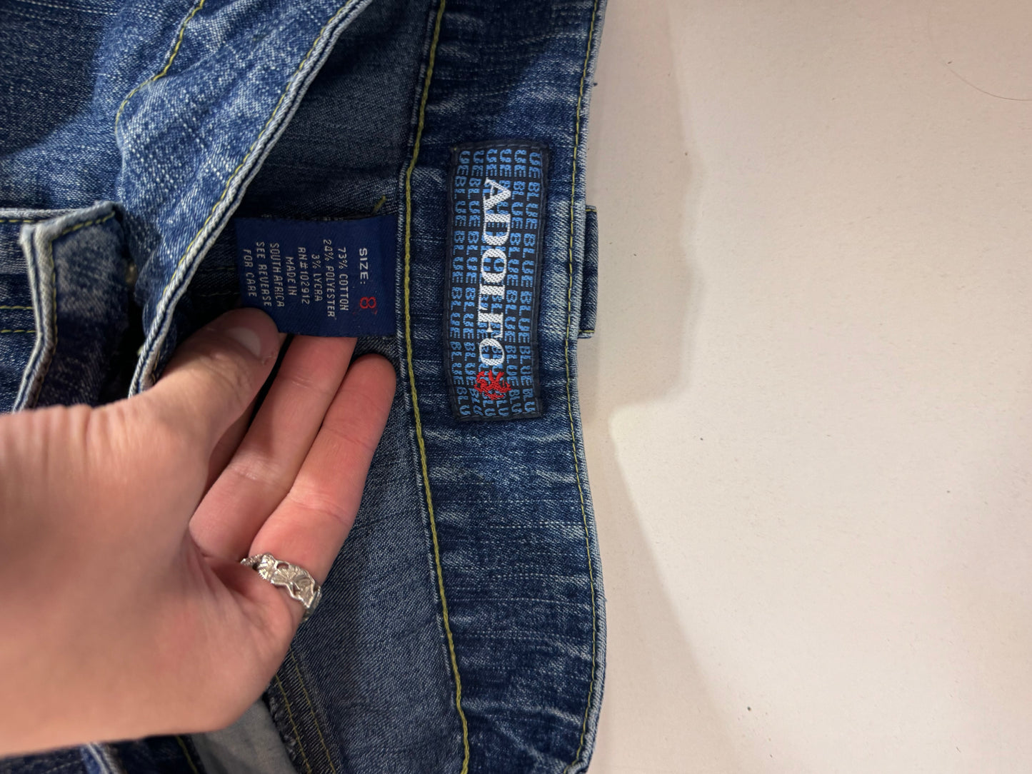 Utsvängda jeans stl: M