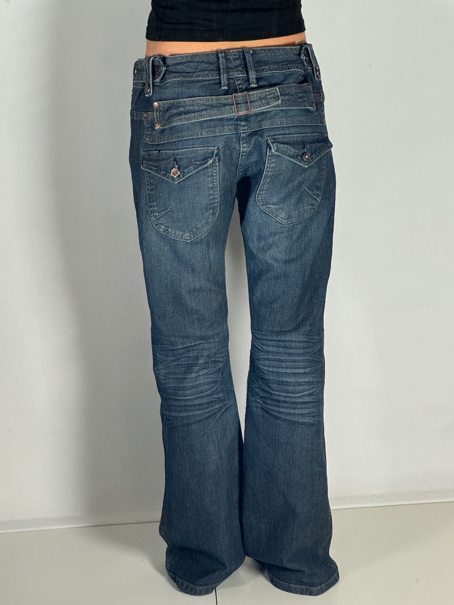 Lågmidjade jeans stl: M