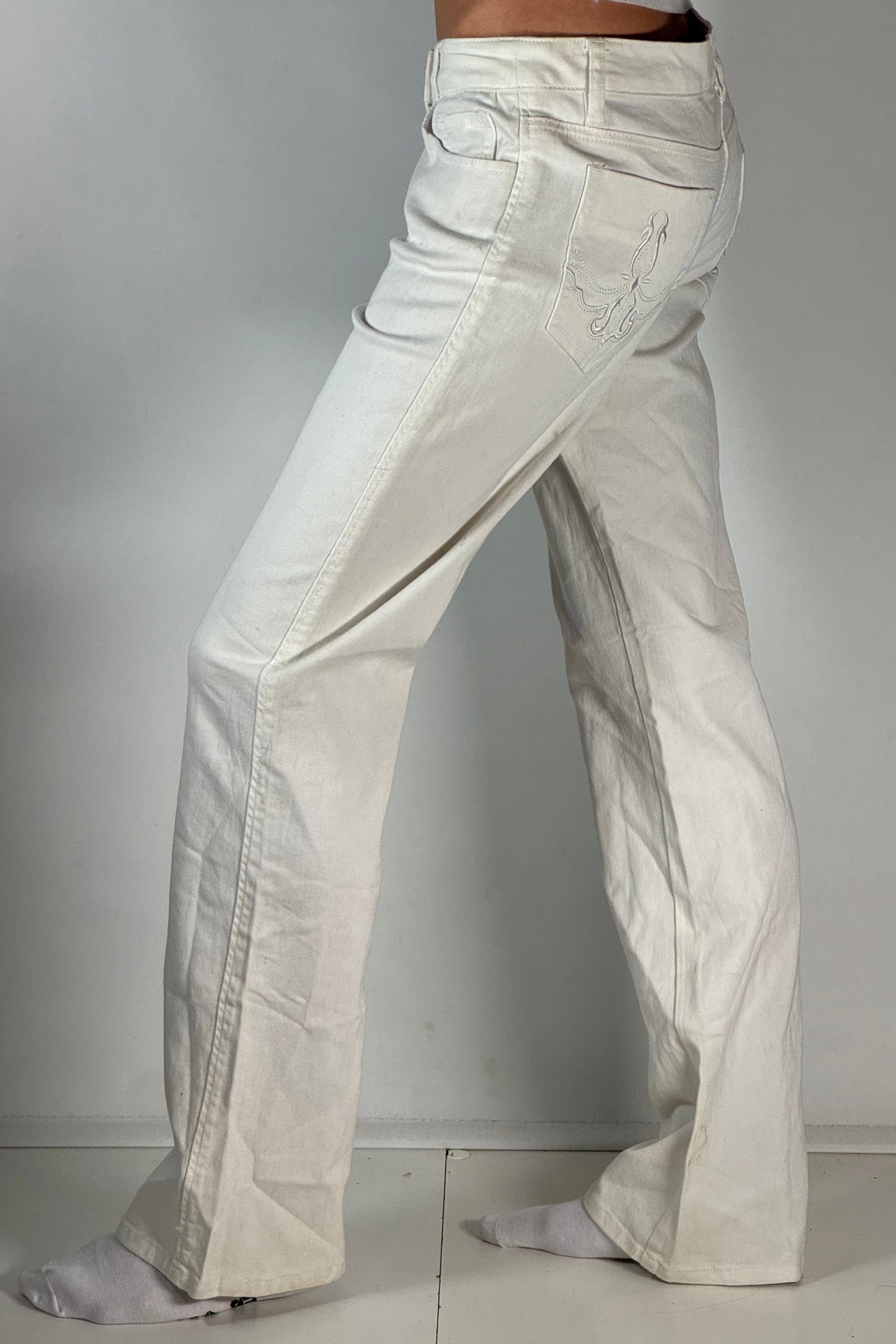 Utsvängda jeans stl: S