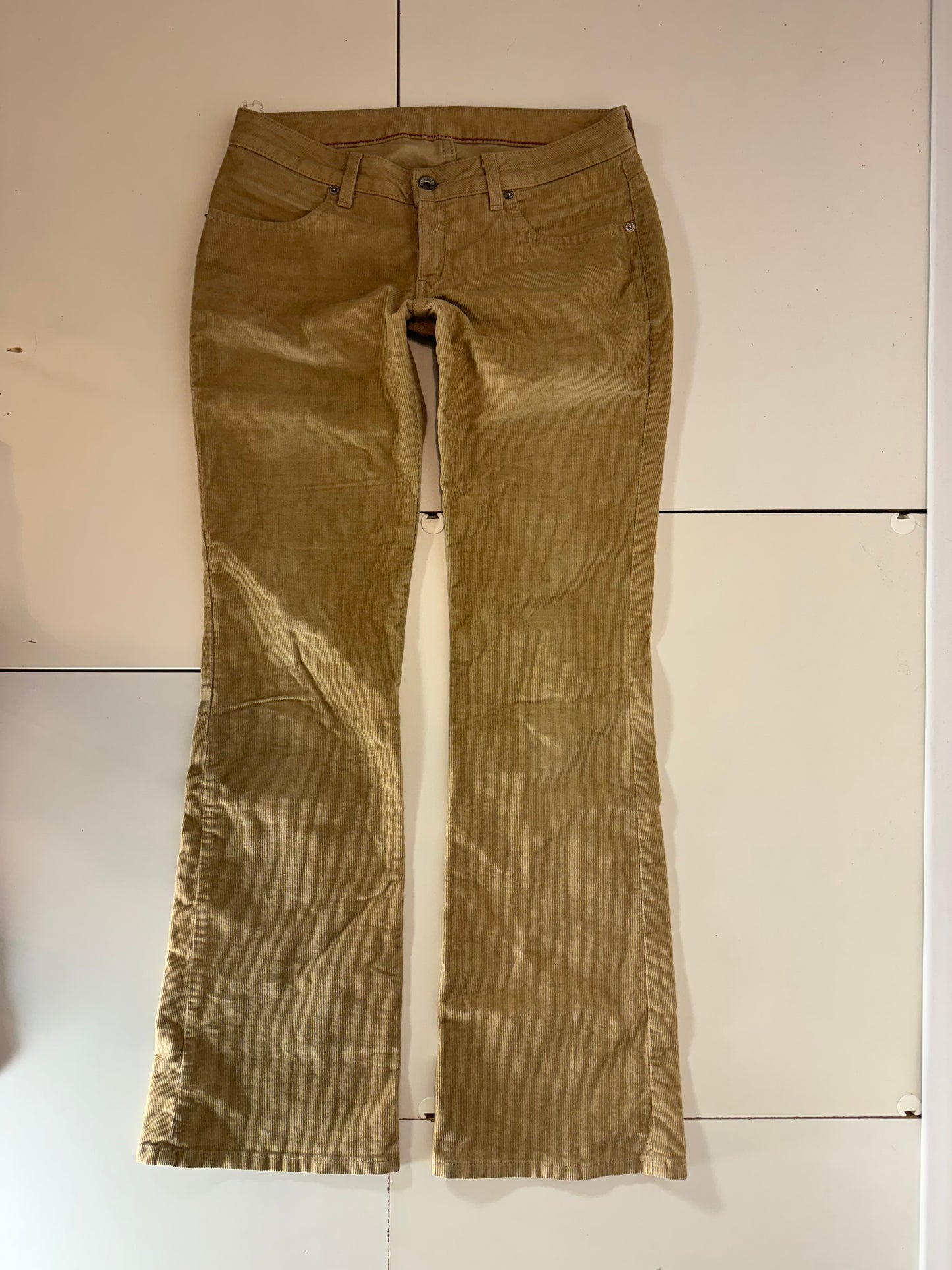 Lågmidjade byxor stl: S