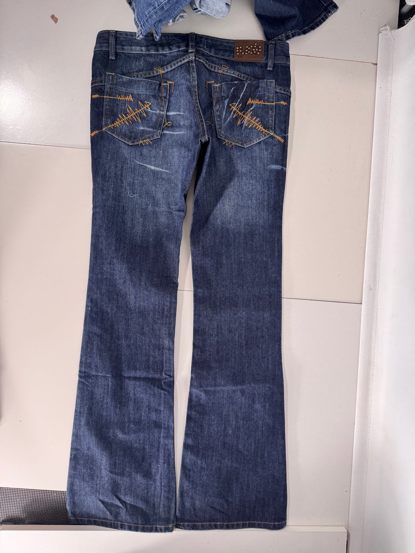 Lågmidjade jeans stl: M (W30/L34)