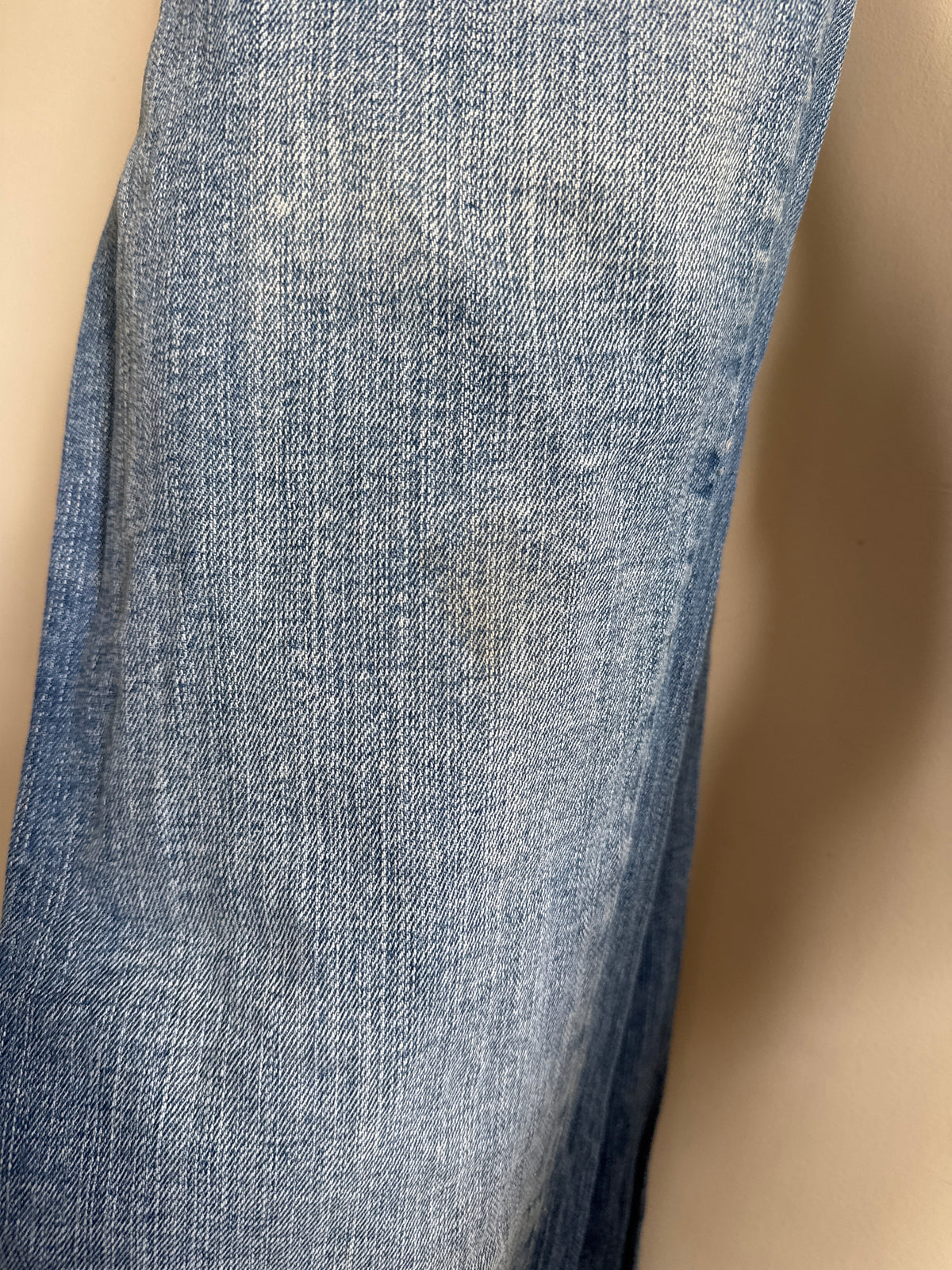 Utsvängda jeans stl: S