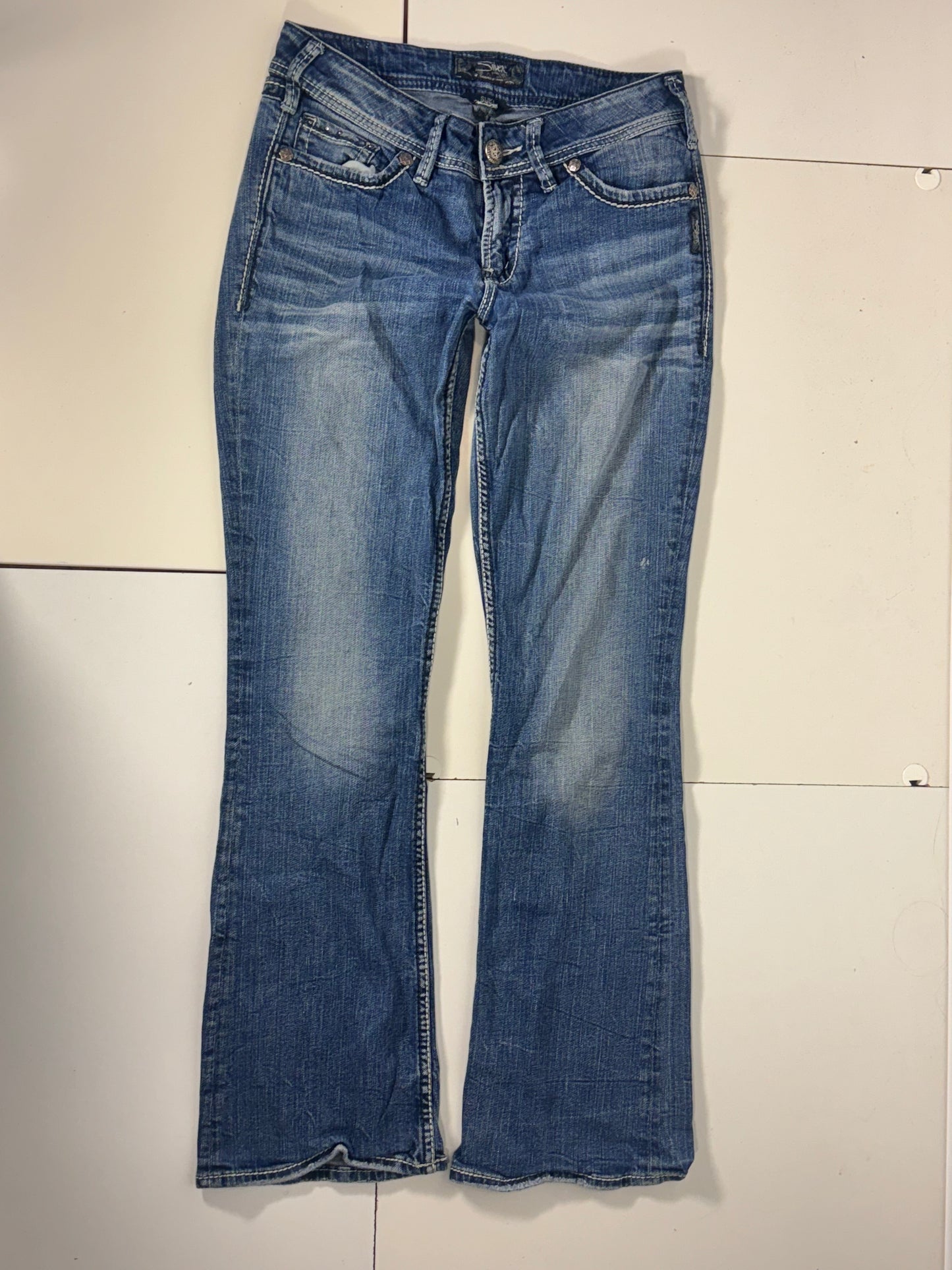 Utsvängda jeans stl: S