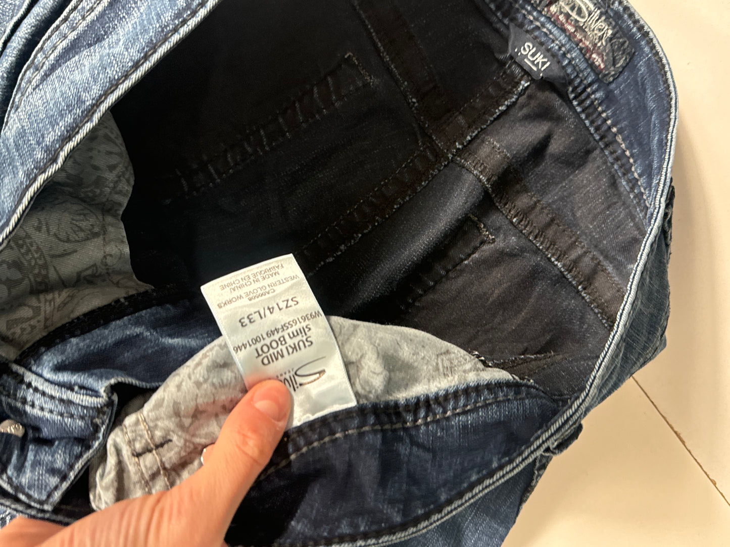 Utsvängda jeans stl: L