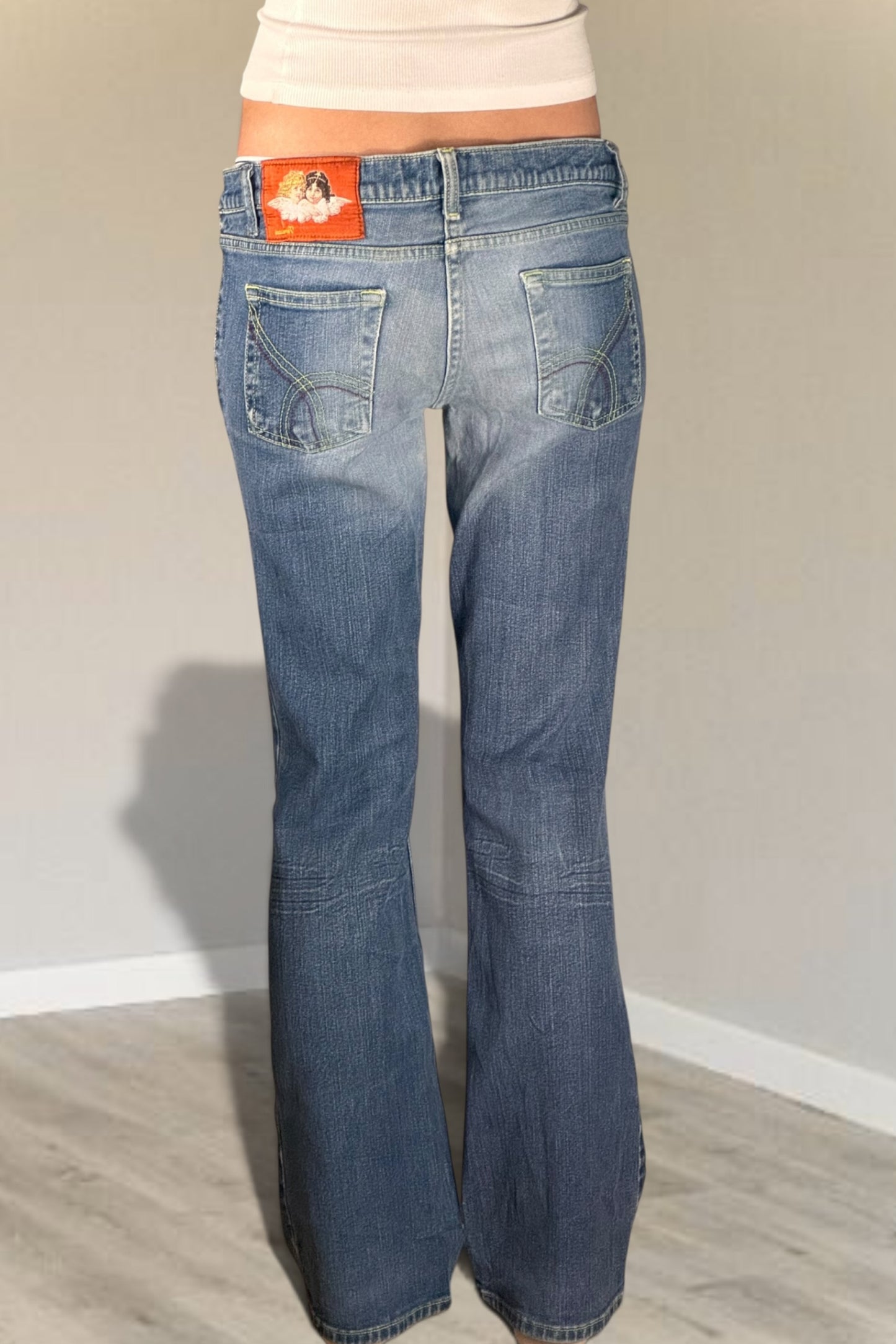 Low-rise jeans size: S