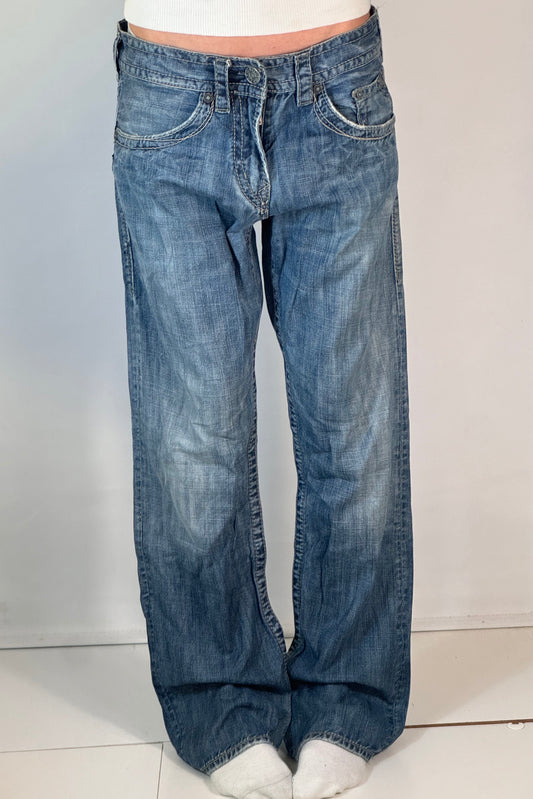 Jeans stl: M