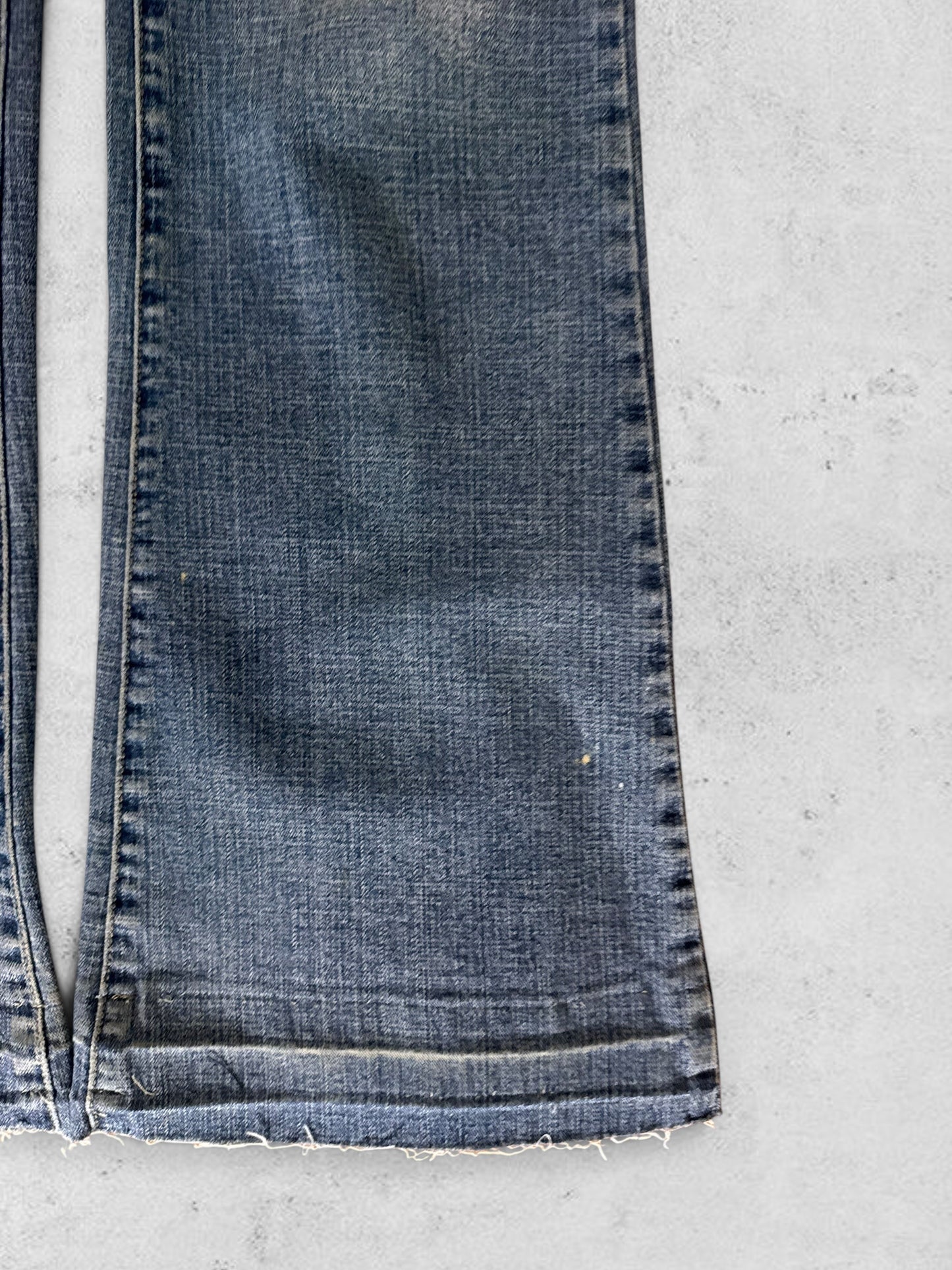 Utsvängda jeans stl: S