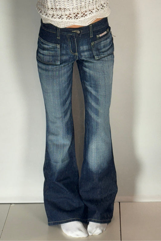 Utsvängda jeans–stl: XS