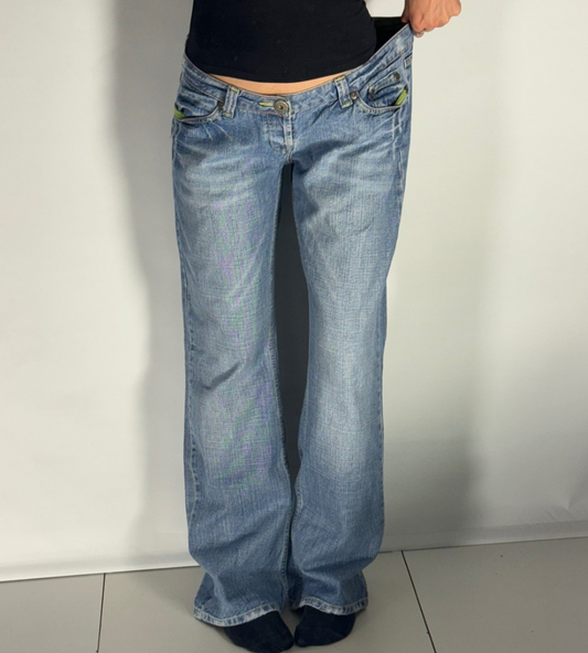 Lågmidjade jeans–stl: L