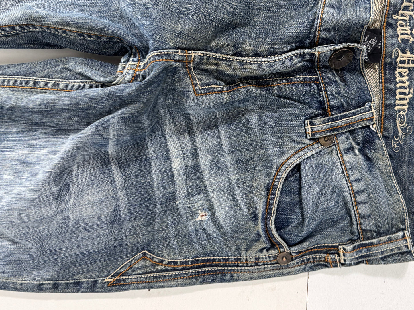 Utsvingte jeans str: L