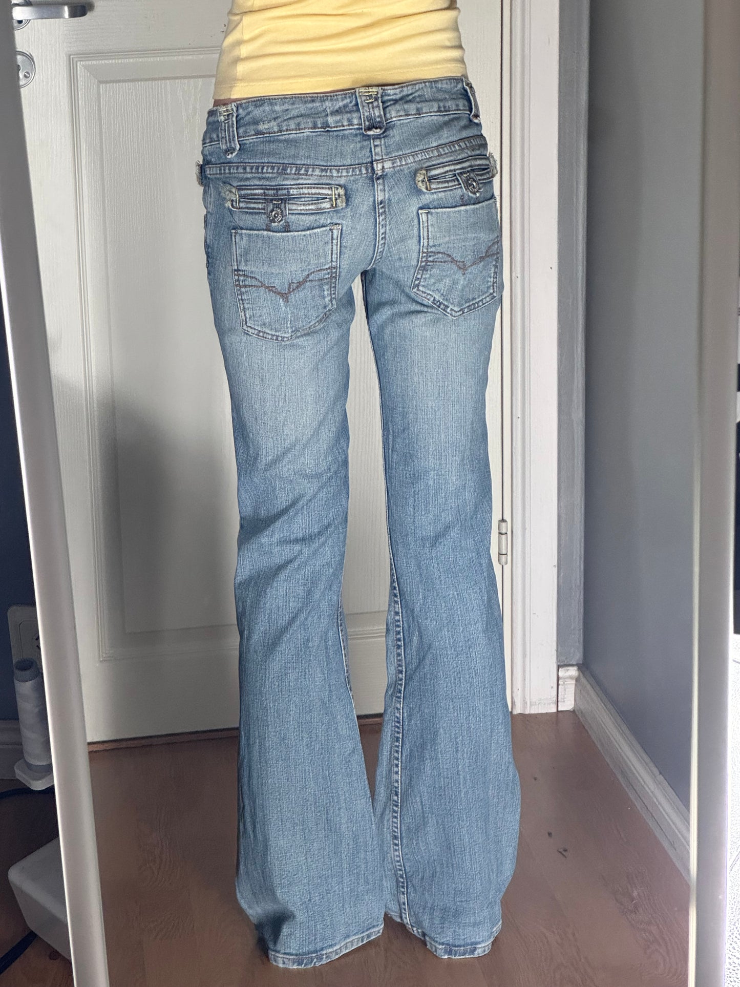 Lågmidjade jeans stl: S