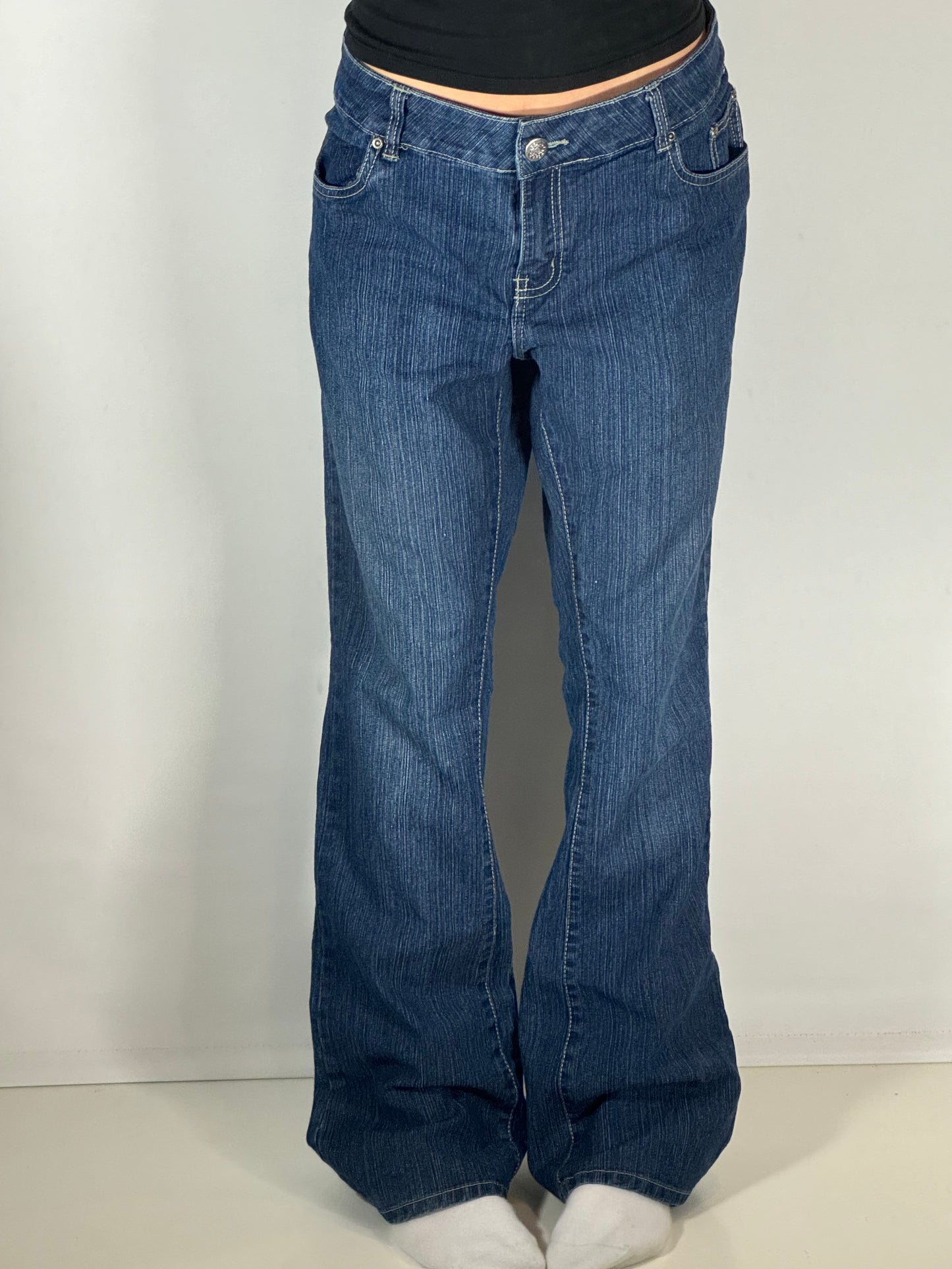 Utsvängda jeans stl: XXL