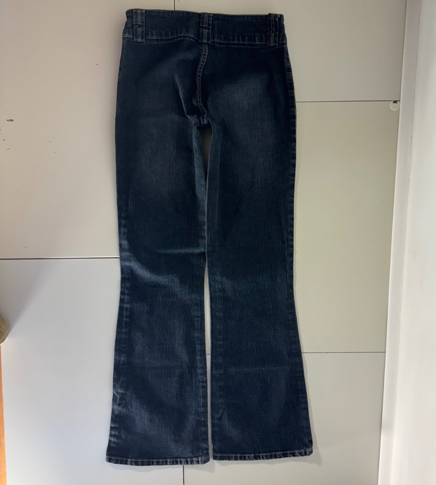 Utsvängda jeans–stl: XS