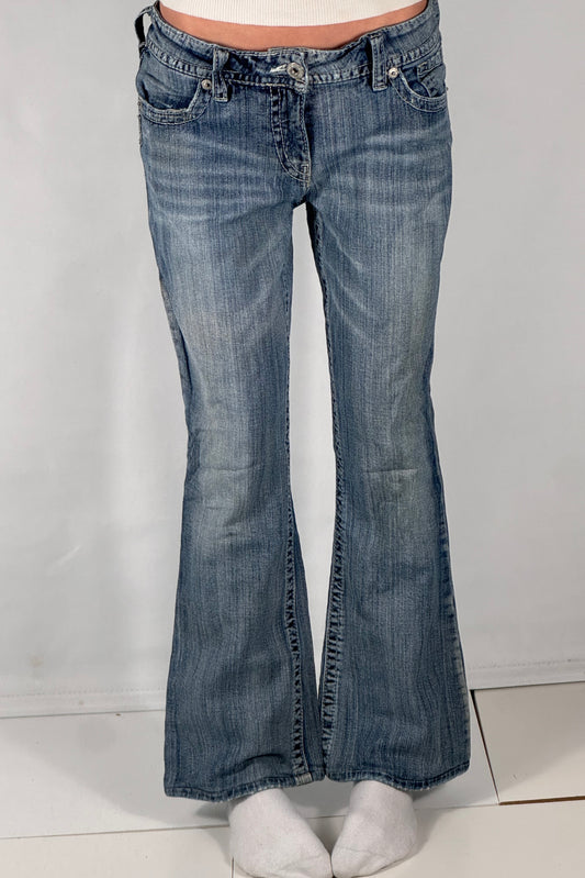 Utsvängda jeans stl: S/M
