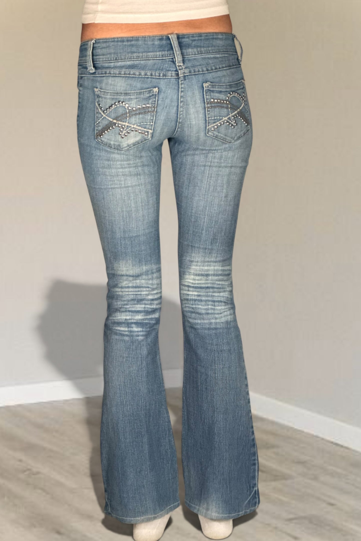 Low-rise jeans size: XXS