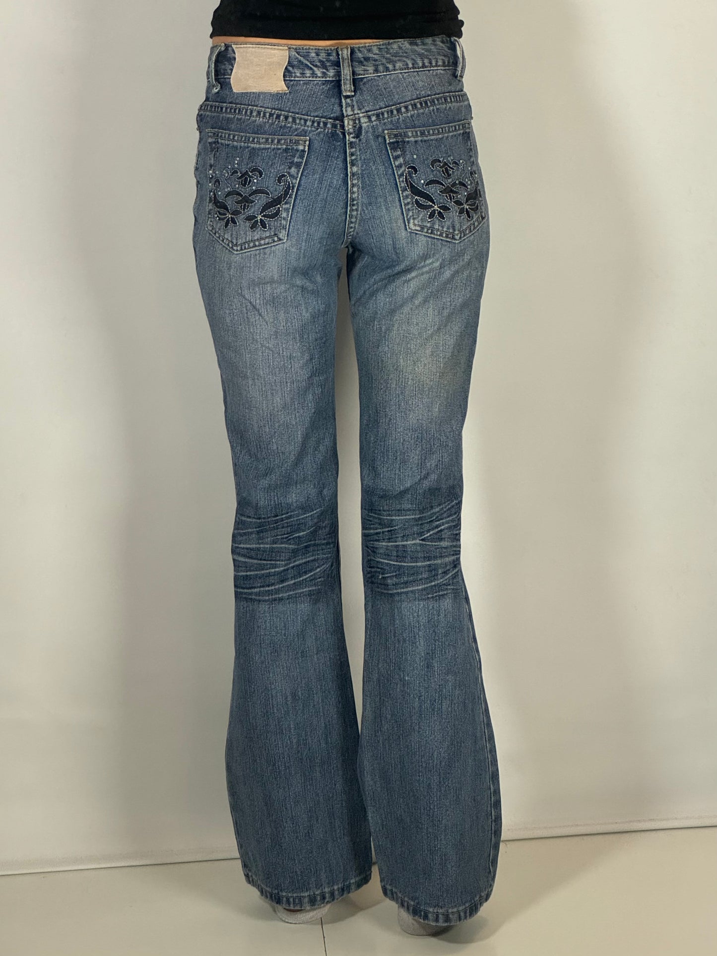 Utsvängda jeans stl: XXS
