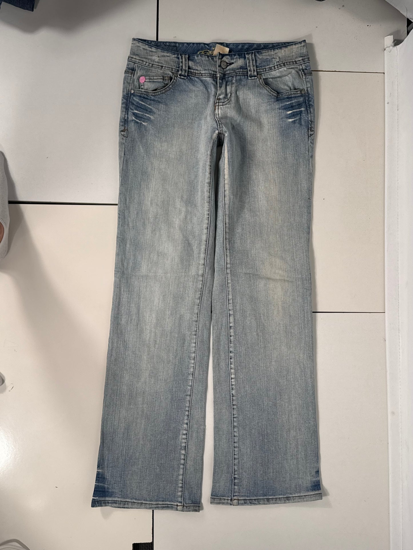 Utsvingte jeans str: S