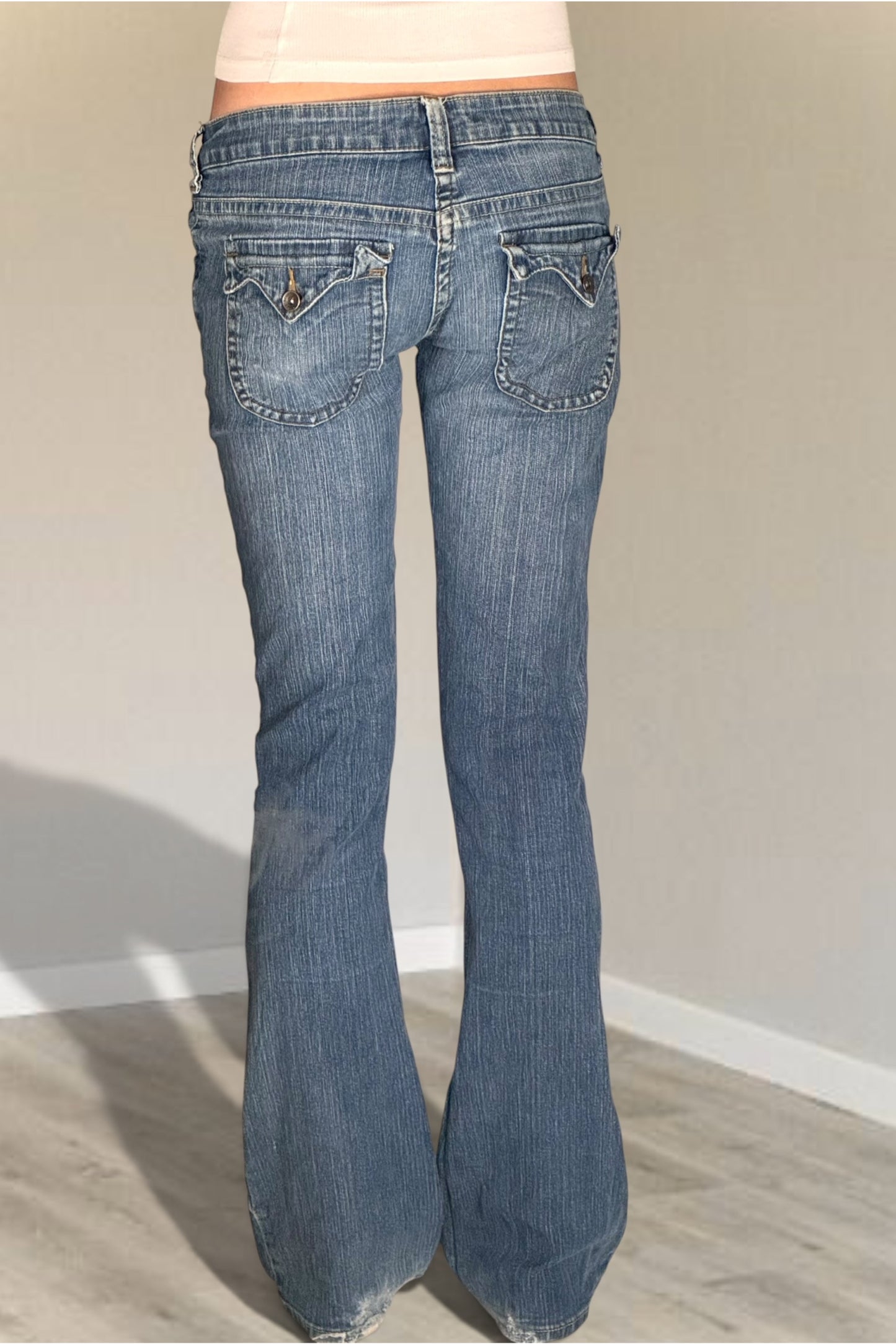 Low-rise jeans size: S
