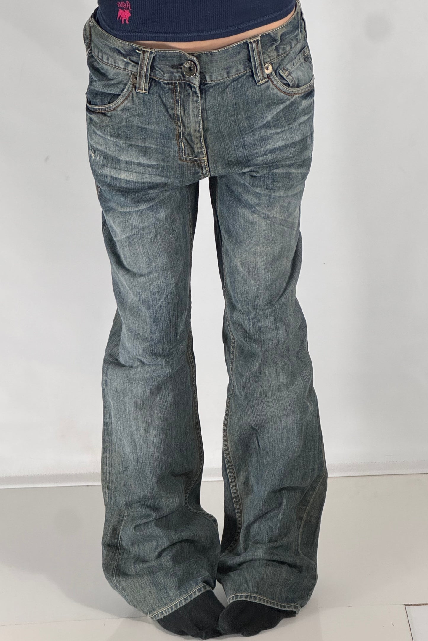 Utsvingte jeans str: L