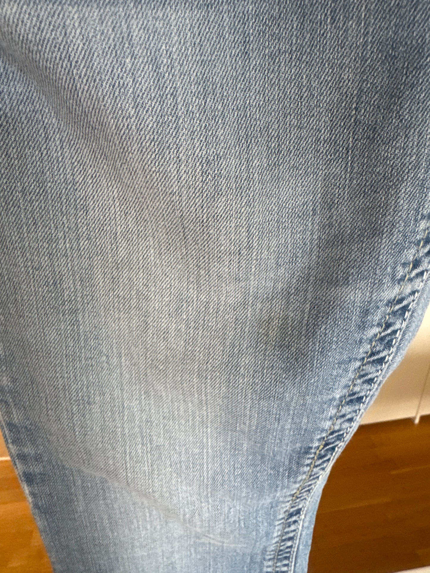 Low-rise jeans size: S