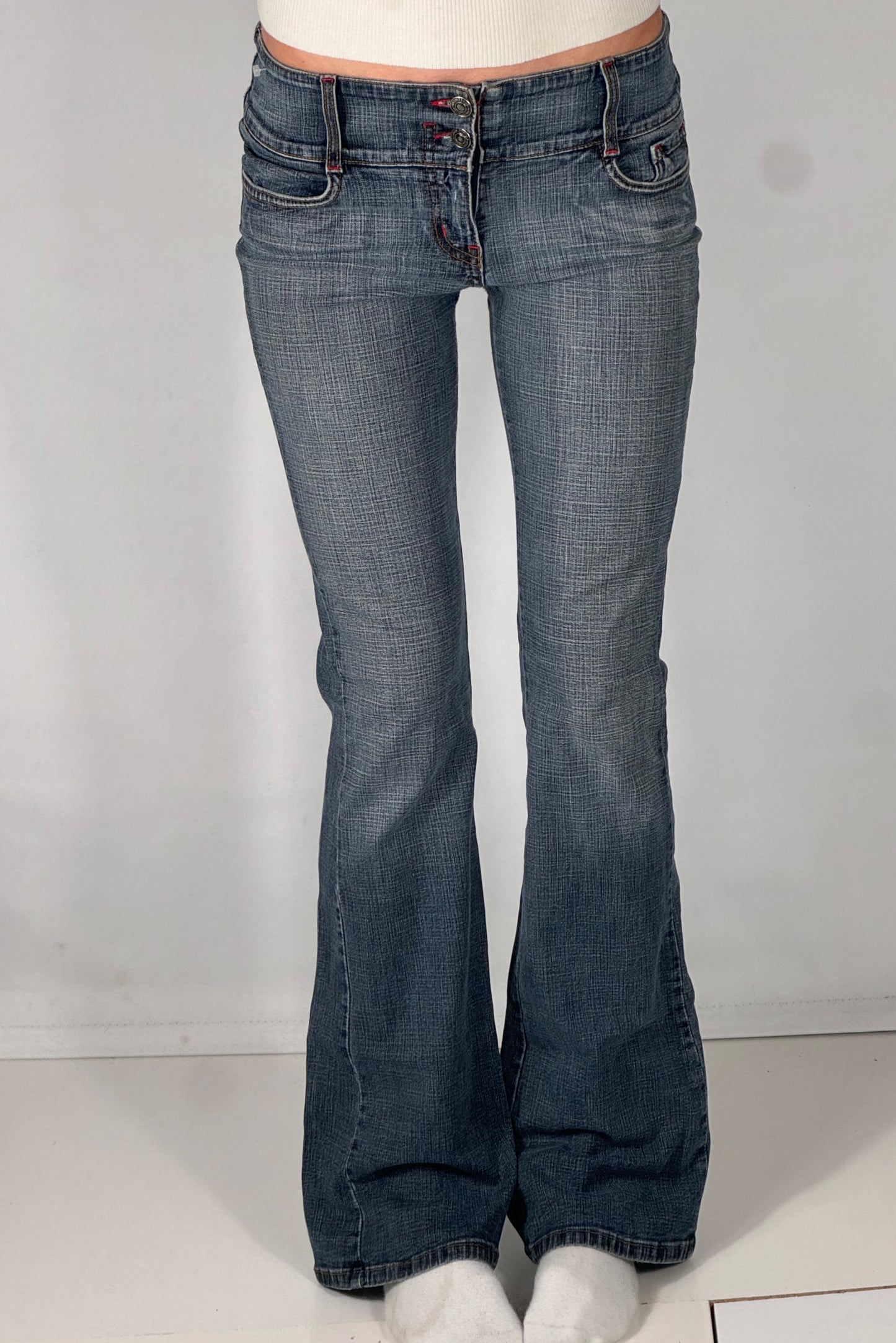 Utsvingte jeans str: XS