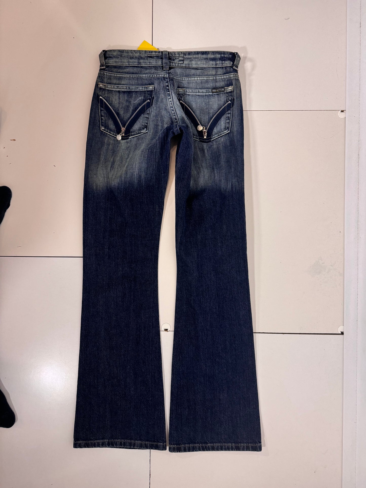 Lågmidjade jeans stl: XXXS (W26/L32)