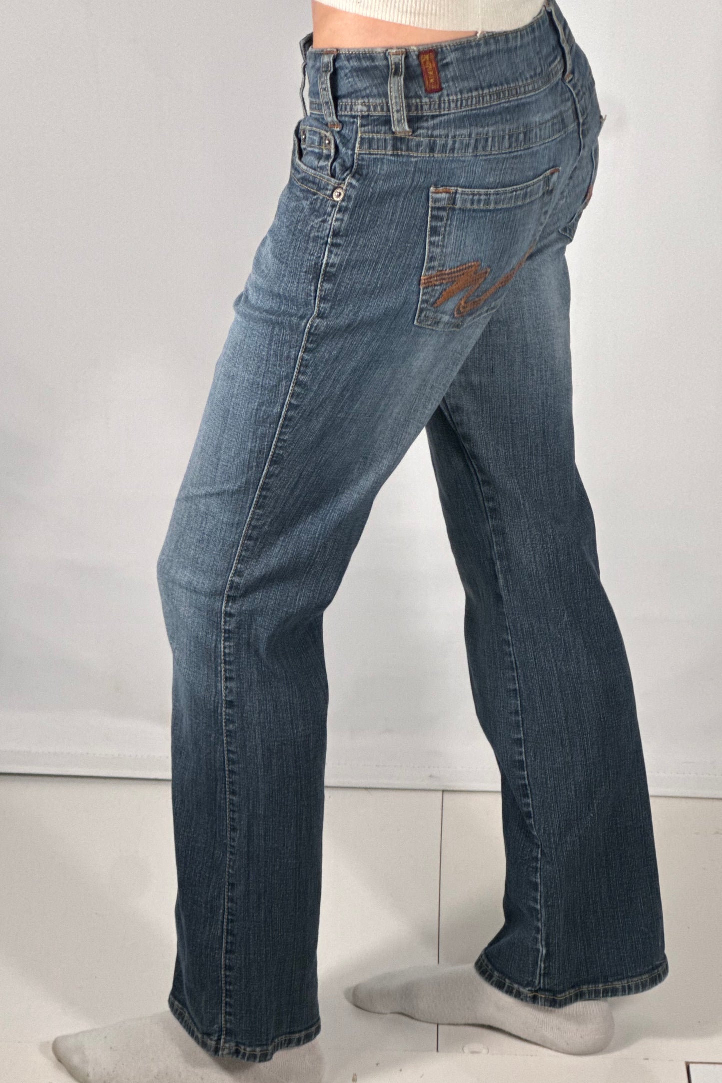 Utsvängda jeans stl: XS